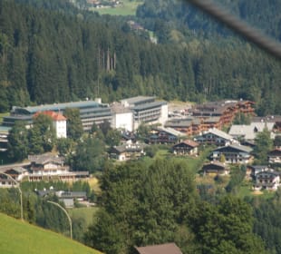 Blick von der Seilbahn zum Hotel
