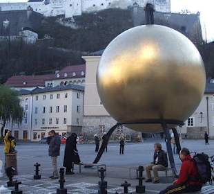 Kapitelplatz in Salzburg, Blick auf Hohensalzberg