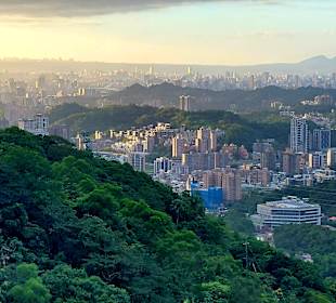Maokong Gondel -  Rund um Tempel Station