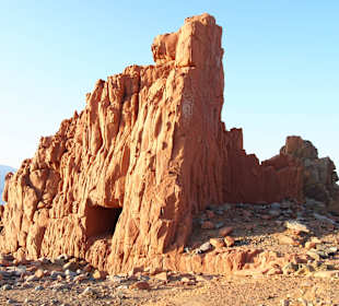 Der rote Stein von Arbatax