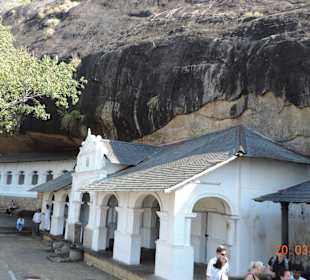 Höhlentempel Außenbereich