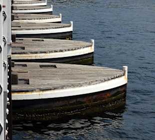 Blick auf die Schwimmkörper 