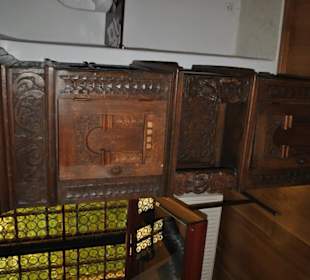 Dawne meble będące wystrojem Zamku