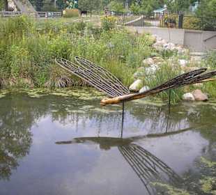 "Dragonfly" im Sisters Garden