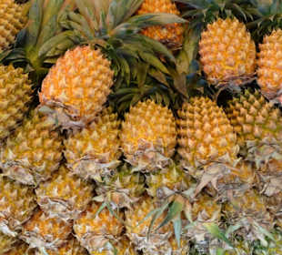 Rundgang über den Petit Marché von Saint-Denis