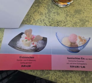 Eis- und Dessertkarte