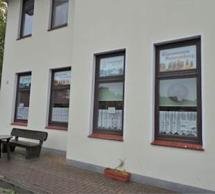 Außenansicht des Glasmuseums Gnarrenburg