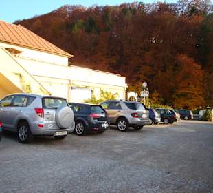 Viele Parkplätze