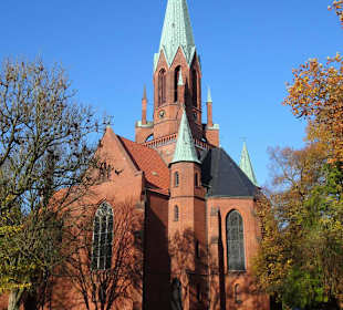 Außenansicht der Christus- und Garnisonskirche