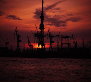 Hamburger-Hafen Sonnenuntergang