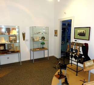 Stoffbearbeitung und Strickkunst