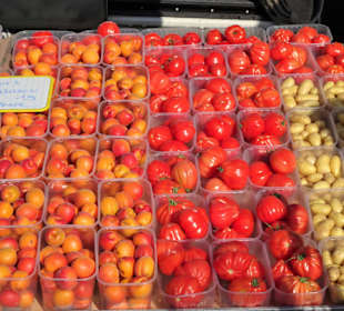 Impressionen vom Wochenmarkt Saint-Cyprien-Plage