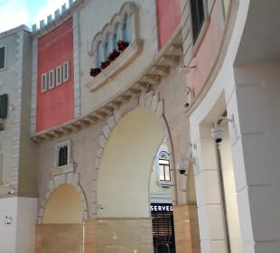 Villaggio Shopping Mall