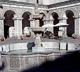 Claustros de la Compania