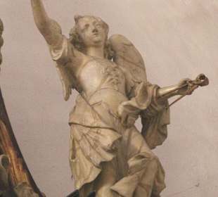 Engel am Seitenaltar