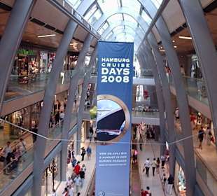 Blick auf die Passage von der oberen Ebene aus