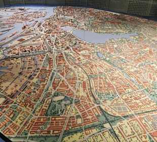 Stadtmodell im Museum
