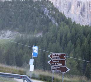 Abzweig nach Wolkenstein