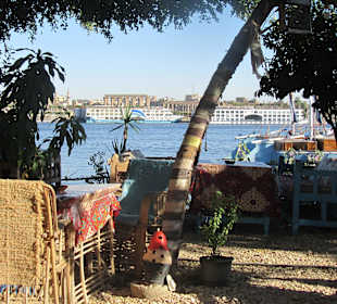 Rundblick vom Platz aus