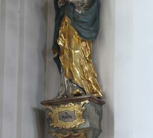 Kirche St. Michael im Ortszentrum von Inzell