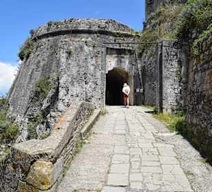 Eingang Tunnel in der Festung