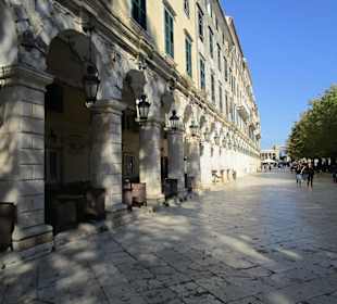  Flaniermeile Esplanade / Spianada