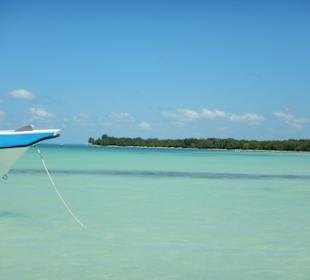 Stopp in einer Bucht auf dem Weg nach Saona