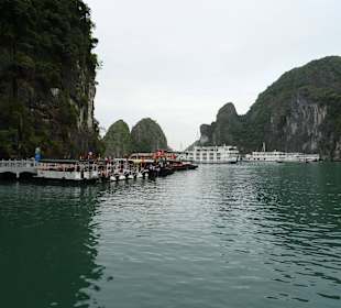 Die Boote warten schon