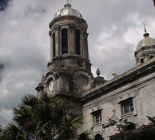 Seitlicher Blick auf Kathedrale St. John's
