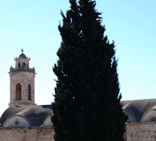 Turm der älteren Agios Georgios Kirche