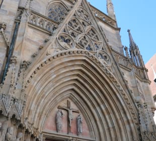 Das Apostelportal vom Erfurter Dom