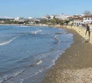 Strand Side