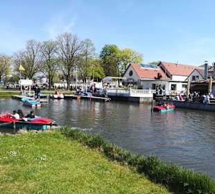 Blick zum Bootsverleih