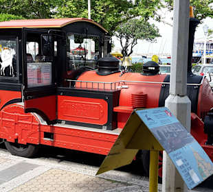 Bahn für Stadtrundfahrt!
