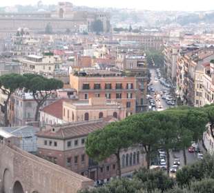 Blick von der Engelsburg zum Hotel
