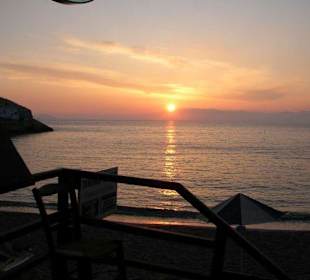 Sonnenuntergand in der Taverne Sirtaki