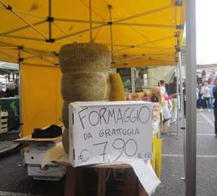 Wochenmarkt in Bergamo