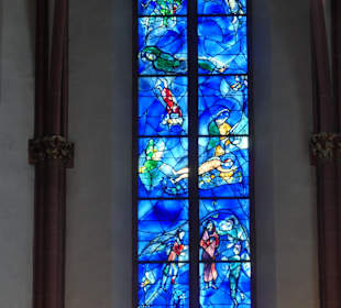 Chagall-Fenster – große Kunst in St. Stephan