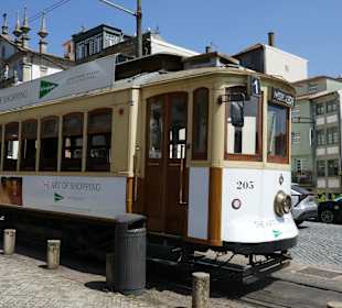Straßenbahn Linie 1 Richtung Porto