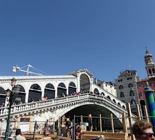 Rialto Brücke in Venedig