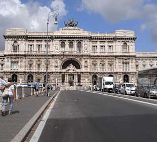 Justizpalast