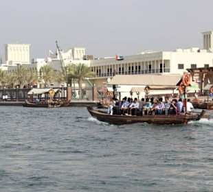 Fahrt auf dem Dubai Creek