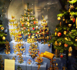 Versch. alte Christbäume