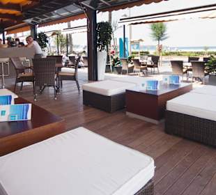 Lounge Bar at Pabisa Beach Club