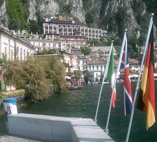 Blick vom neuen Hafen auf die Altstadt