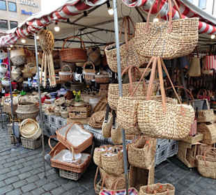 Eindrücke vom Rundgang über den Ostermarkt