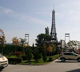 "Eiffelturm" und "Riesenrad"