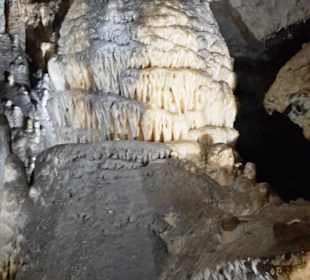 Domaine Grottes De Han