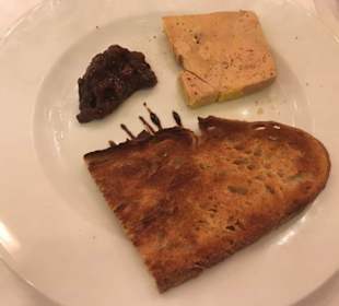 Pastete als Vorspeise im Menü