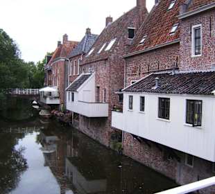 Hängende Küchen am Damsterdiep